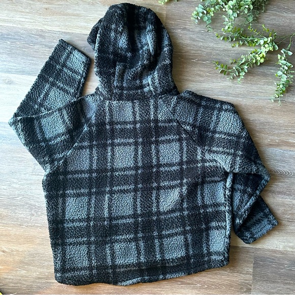 PINK Victoria Secret Plaid Sherpa Funnel Neck Hoodie (Large) - Picture 5 of 5